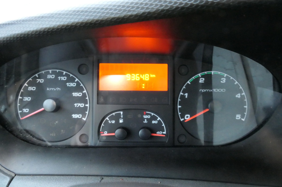 Kapalı kasa kamyonet IVECO Daily 35 S11 C30C AUTOMATIK KAMERA Regale LUFT D: fotoğraf 8