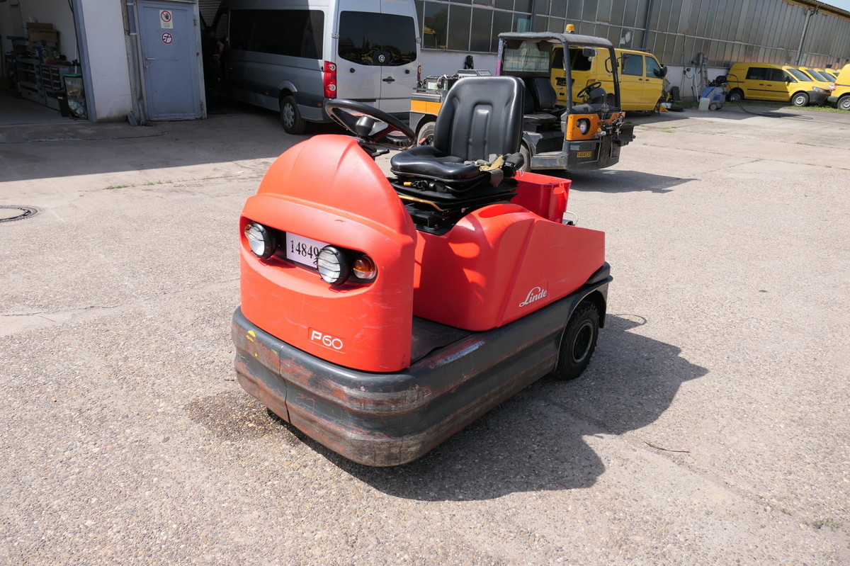 LINDE P 60 Z Schlepper Batterie 38/2019 - Akülü çekici: fotoğraf 2 LINDE P 60 Z Schlepper Batterie 38/2019 - Akülü çekici: fotoğraf 2