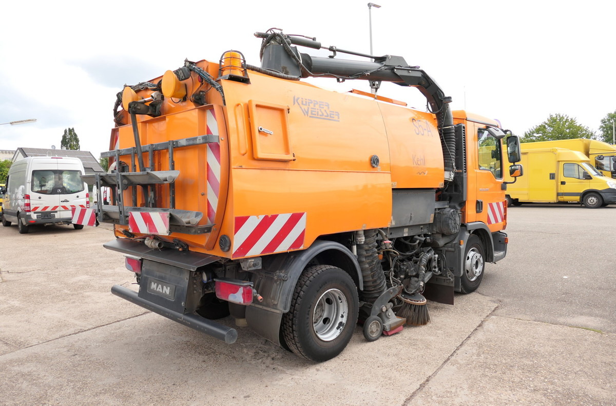 MAN TGL 12.250 4x2 BL Kehrmaschine - Yol süpürme aracı: fotoğraf 5 MAN TGL 12.250 4x2 BL Kehrmaschine - Yol süpürme aracı: fotoğraf 5