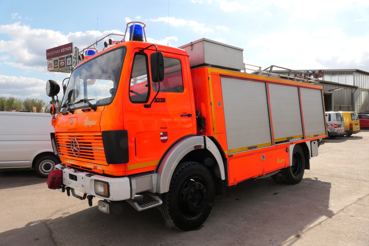 MERCEDES-BENZ 1019 AF Rüstwagen 4x4 TOP ZUSTAND - İtfaiye aracı: fotoğraf 1 MERCEDES-BENZ 1019 AF Rüstwagen 4x4 TOP ZUSTAND - İtfaiye aracı: fotoğraf 1