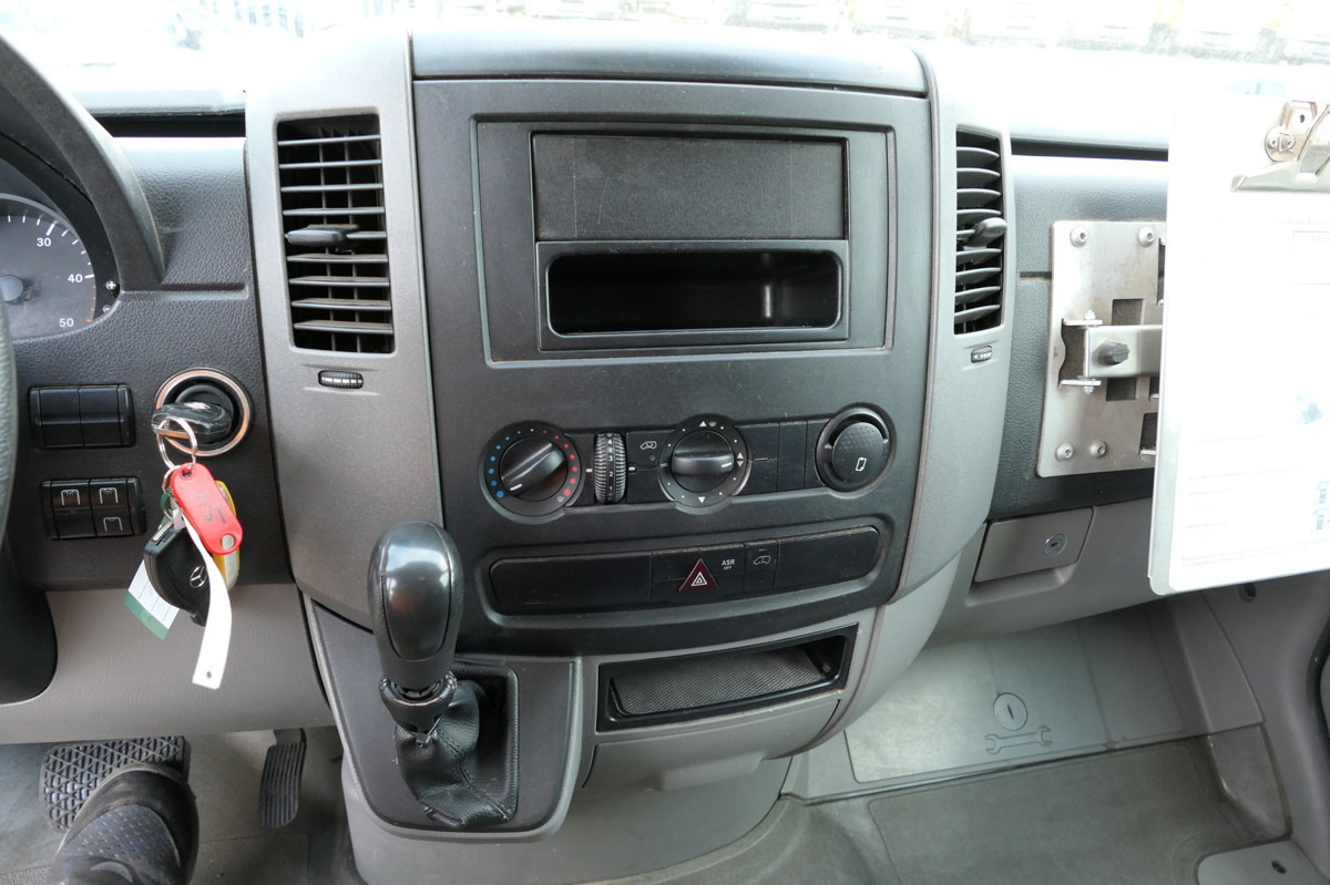 Kapalı kasa kamyonet MERCEDES-BENZ SPRINTER 310 CDI MAXI EURO-5 KOFFER REGALE KAMER: fotoğraf 11 Kapalı kasa kamyonet MERCEDES-BENZ SPRINTER 310 CDI MAXI EURO-5 KOFFER REGALE KAMER: fotoğraf 11
