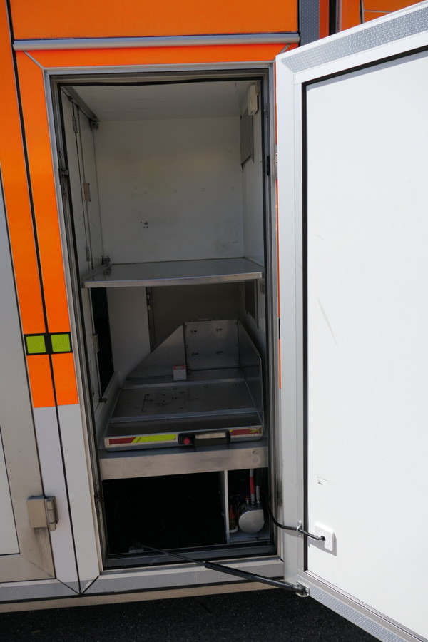 Ambulans arabası MERCEDES-BENZ Sprinter 519 CDI Klima Krankenwagen: fotoğraf 7