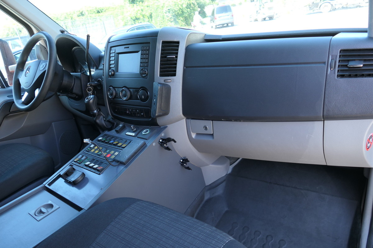 Ambulans arabası MERCEDES-BENZ Sprinter 519 CDI Klima Krankenwagen: fotoğraf 10