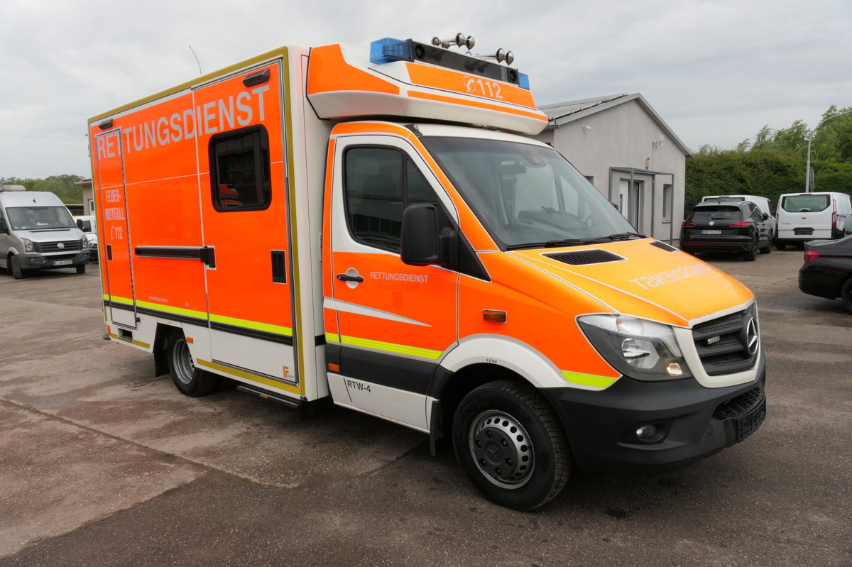 MERCEDES-BENZ Sprinter 519 CDI Klima Krankenwagen - Ambulans arabası: fotoğraf 2 MERCEDES-BENZ Sprinter 519 CDI Klima Krankenwagen - Ambulans arabası: fotoğraf 2