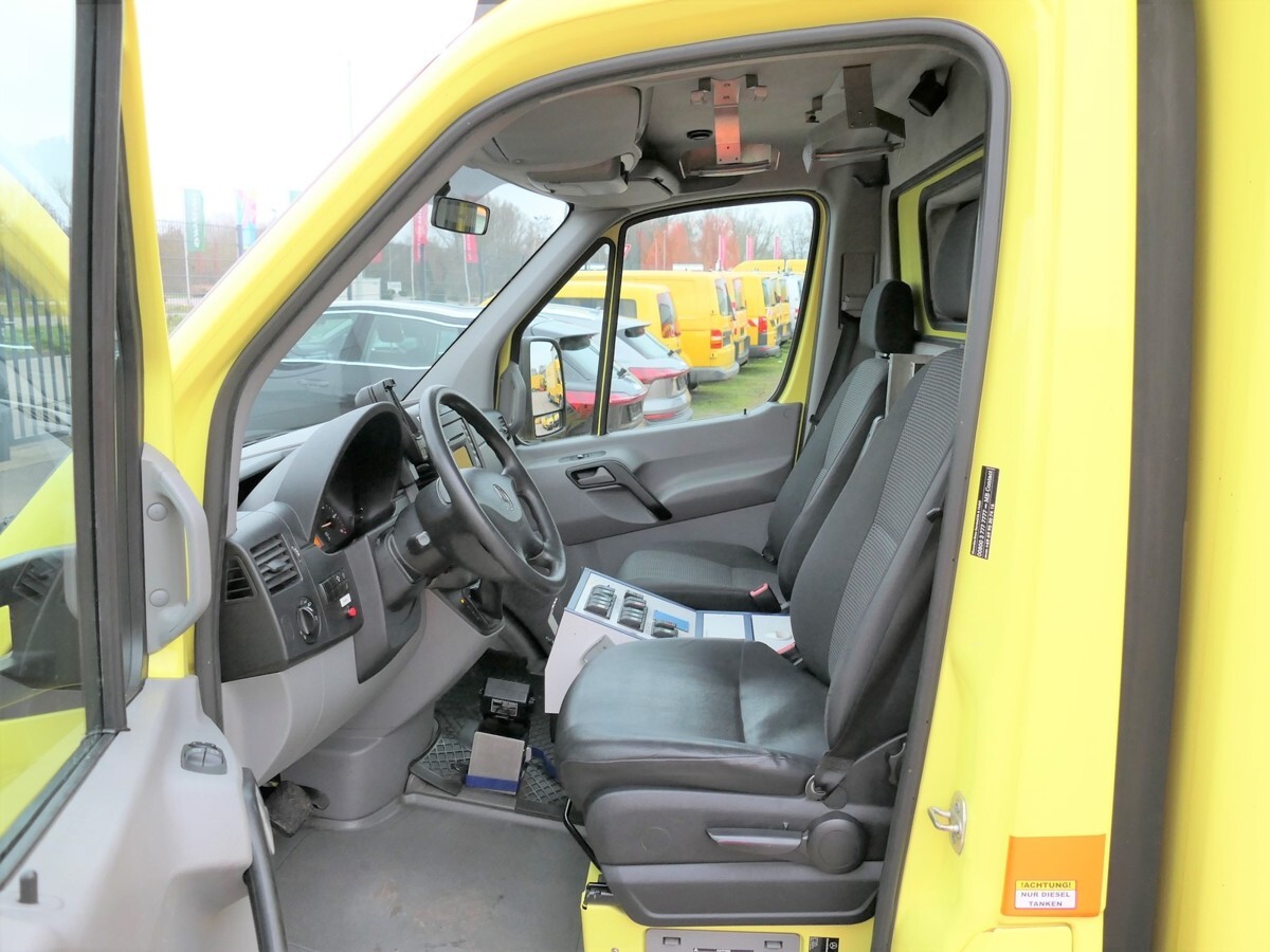 MERCEDES-BENZ Sprinter II 516 CDI KLIMA KRANKENWAGEN RTW AUTOM finansal kiralama MERCEDES-BENZ Sprinter II 516 CDI KLIMA KRANKENWAGEN RTW AUTOM: fotoğraf 12