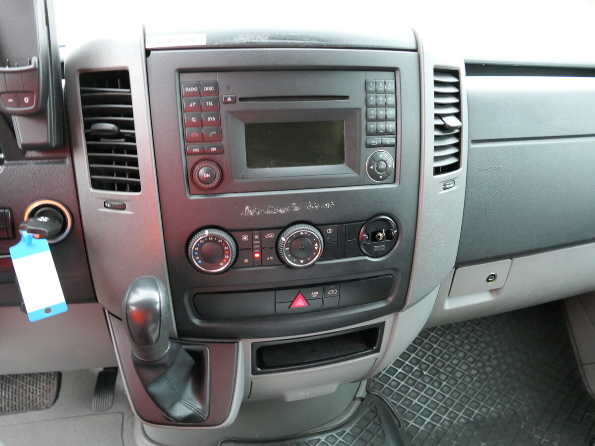 MERCEDES-BENZ Sprinter II 516 CDI KLIMA KRANKENWAGEN RTW AUTOM finansal kiralama MERCEDES-BENZ Sprinter II 516 CDI KLIMA KRANKENWAGEN RTW AUTOM: fotoğraf 10