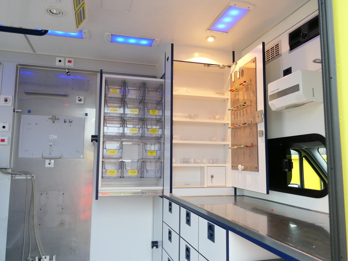 MERCEDES-BENZ Sprinter II 516 CDI KLIMA KRANKENWAGEN RTW AUTOM finansal kiralama MERCEDES-BENZ Sprinter II 516 CDI KLIMA KRANKENWAGEN RTW AUTOM: fotoğraf 17