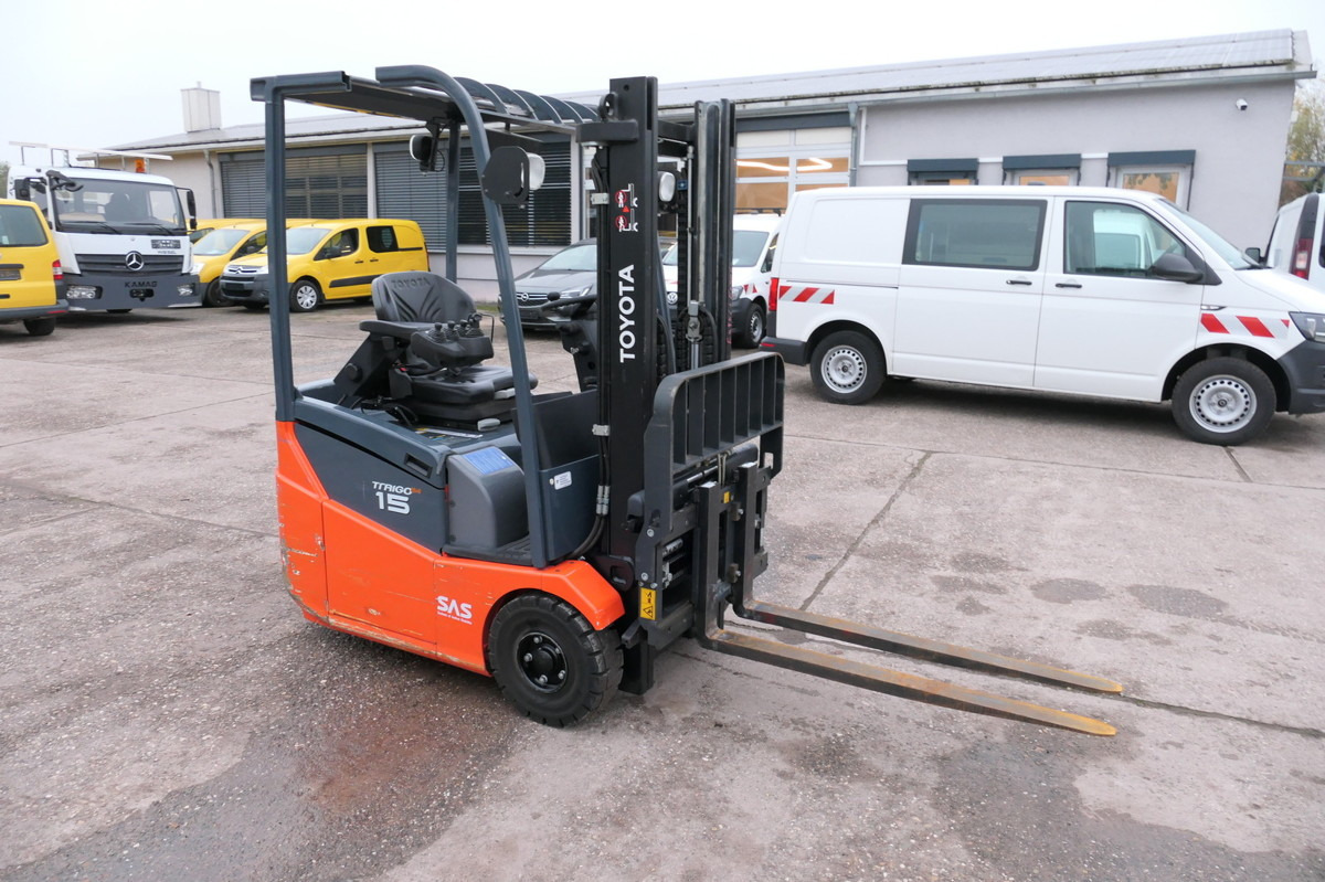 TOYOTA 7FBEST 15 3-Rad DUPLEX HUBHÖHE 3m - Elektrikli forklift: fotoğraf 2 TOYOTA 7FBEST 15 3-Rad DUPLEX HUBHÖHE 3m - Elektrikli forklift: fotoğraf 2
