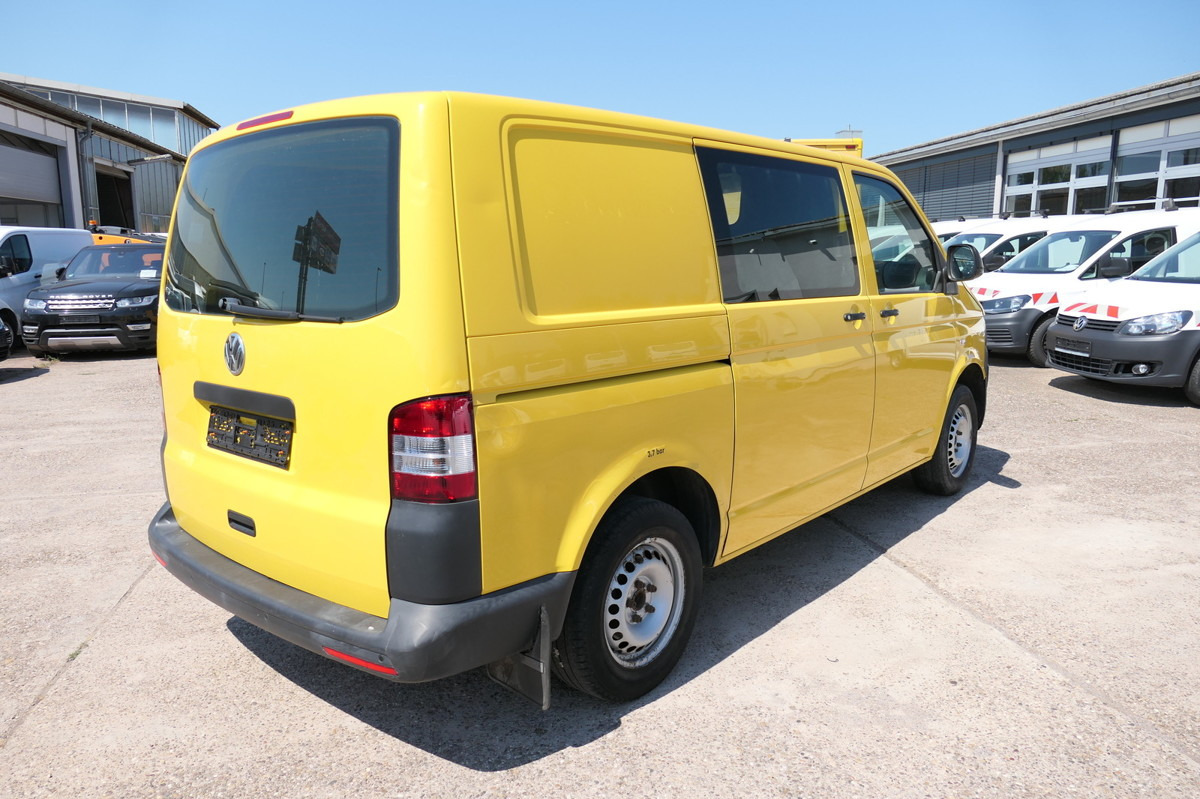 VW T5 Transporter 2.0 TDI COC - Küçük panelvan: fotoğraf 3 VW T5 Transporter 2.0 TDI COC - Küçük panelvan: fotoğraf 3