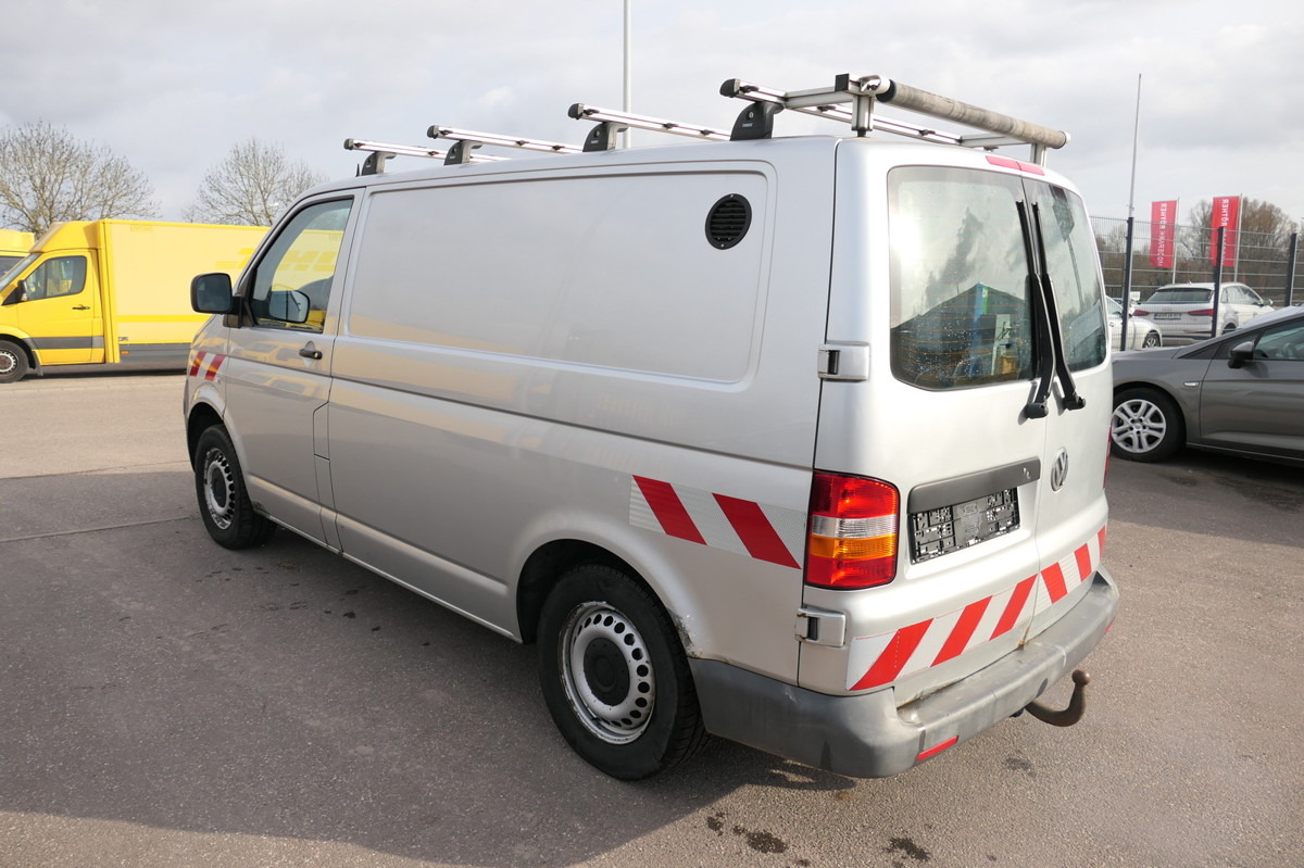VW T5 Transporter 2.5 TDI 4Motion Werkstatteinbau A - Küçük panelvan: fotoğraf 5 VW T5 Transporter 2.5 TDI 4Motion Werkstatteinbau A - Küçük panelvan: fotoğraf 5