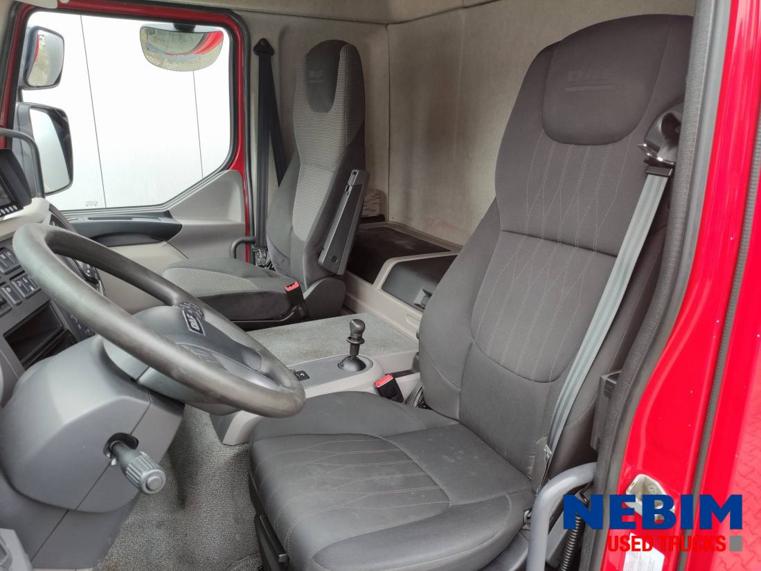DAF LF 230 4x2 19.000Kg - 2200Kg Taillift - Kapalı kasa kamyon: fotoğraf 4 DAF LF 230 4x2 19.000Kg - 2200Kg Taillift - Kapalı kasa kamyon: fotoğraf 4