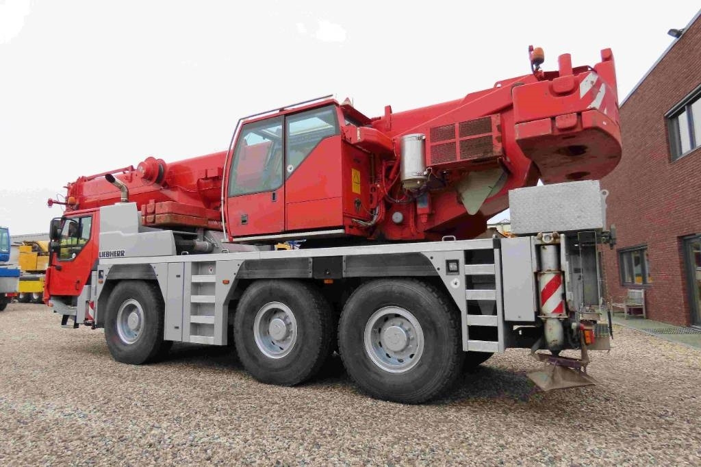 Liebherr LTM 1055-3.2 - All-terrain vinç: fotoğraf 4 Liebherr LTM 1055-3.2 - All-terrain vinç: fotoğraf 4
