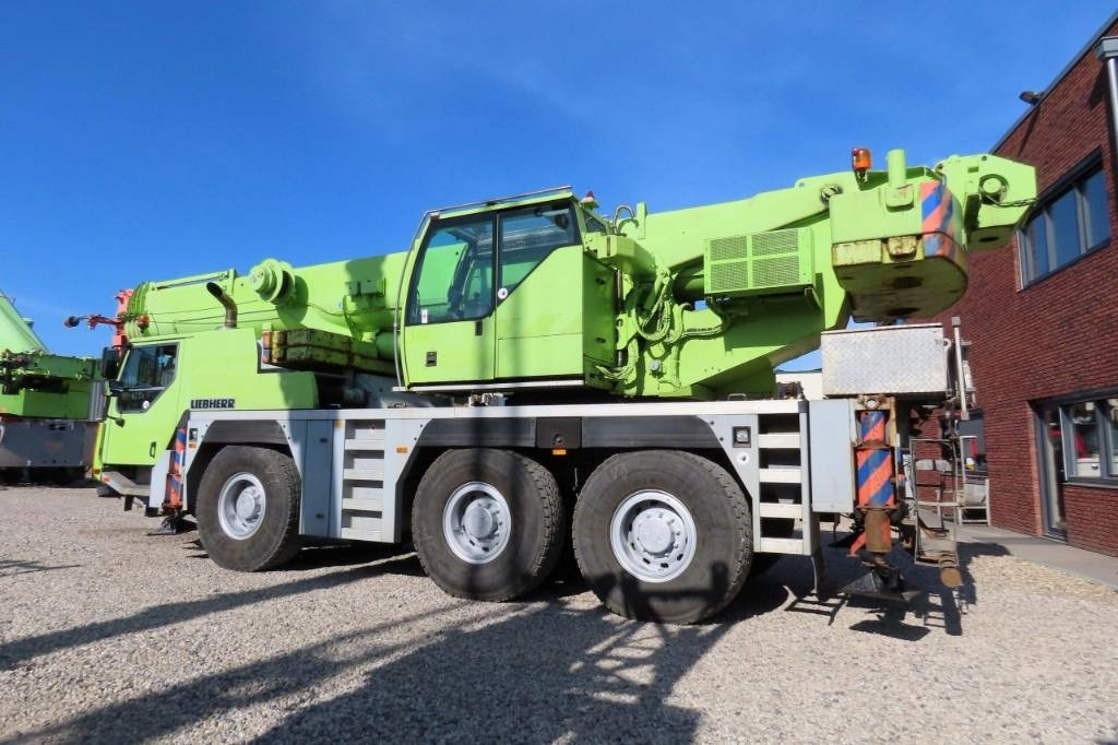 Liebherr LTM 1055-3.2 - All-terrain vinç: fotoğraf 4 Liebherr LTM 1055-3.2 - All-terrain vinç: fotoğraf 4