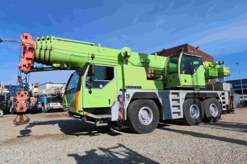 Liebherr LTM 1055-3.2 - All-terrain vinç: fotoğraf 1 Liebherr LTM 1055-3.2 - All-terrain vinç: fotoğraf 1