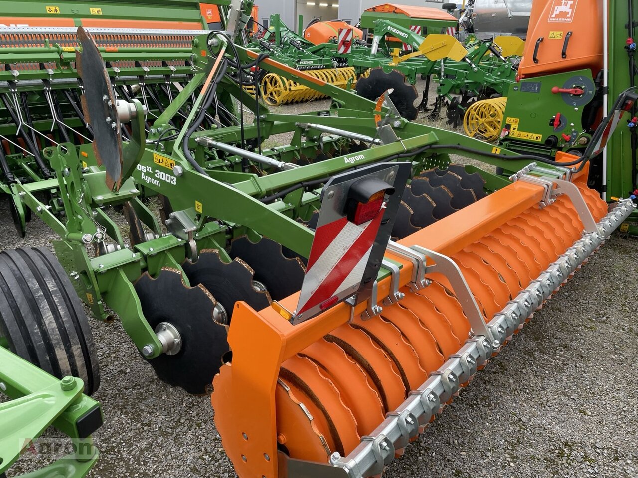 Amazone CatrosXL 3003 - Disk tırmığı: fotoğraf 4 Amazone CatrosXL 3003 - Disk tırmığı: fotoğraf 4