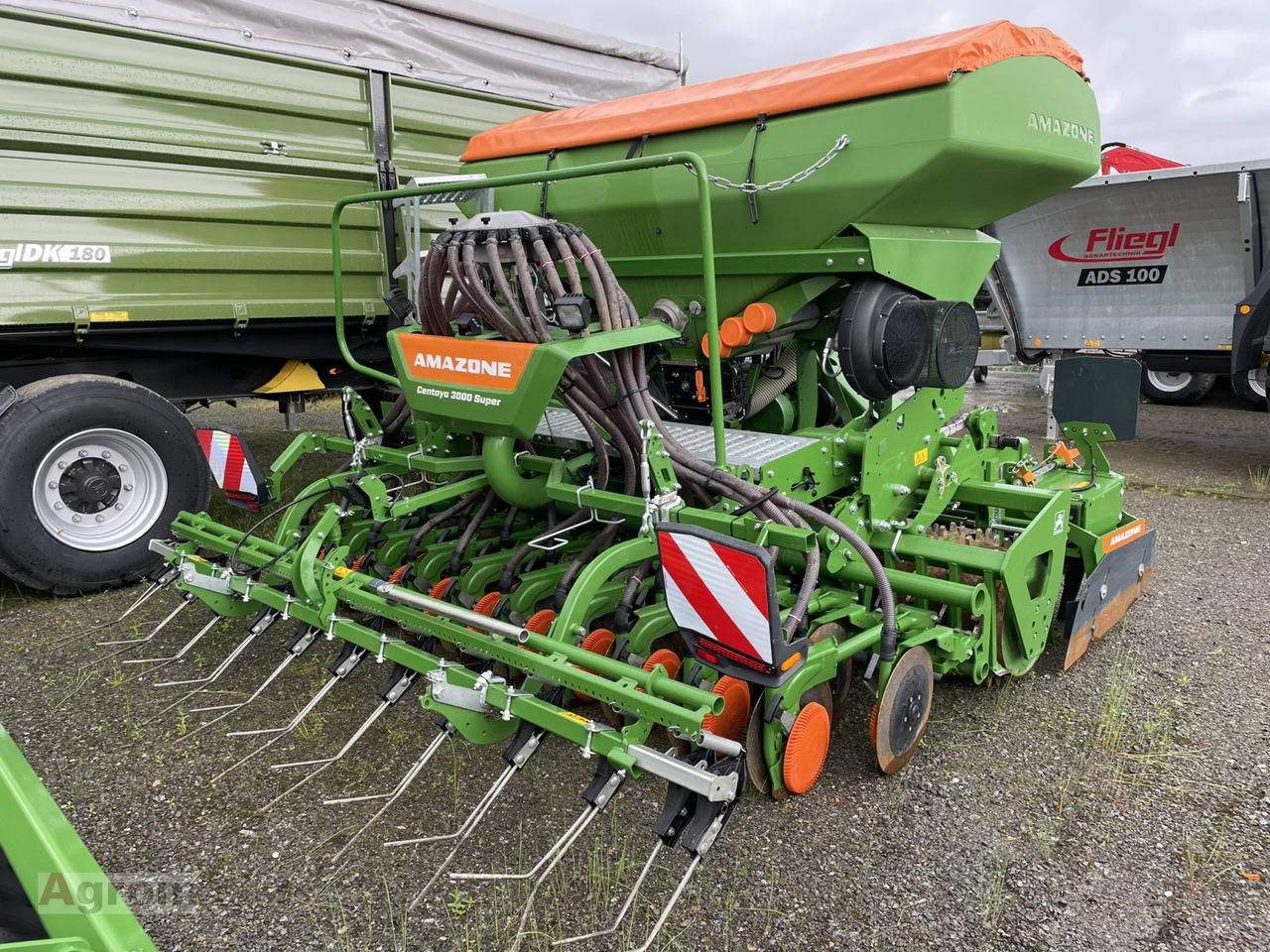 Amazone Centaya 3000 Super + KG 3001 Super - Kombine ekim makinesi: fotoğraf 4 Amazone Centaya 3000 Super + KG 3001 Super - Kombine ekim makinesi: fotoğraf 4