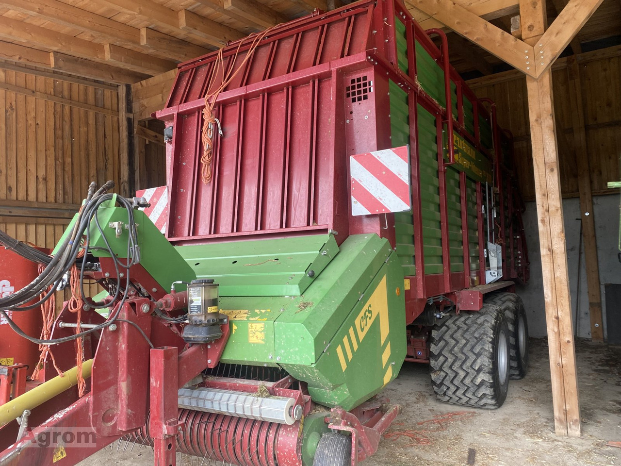 Strautmann Super Vitesse CFS 3501 - Silaj römorku: fotoğraf 1 Strautmann Super Vitesse CFS 3501 - Silaj römorku: fotoğraf 1