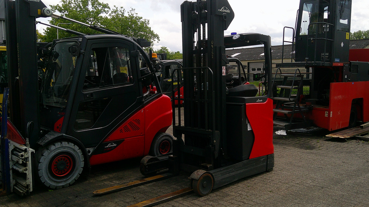 LINDE R16-01 - Reach truck: fotoğraf 4 LINDE R16-01 - Reach truck: fotoğraf 4