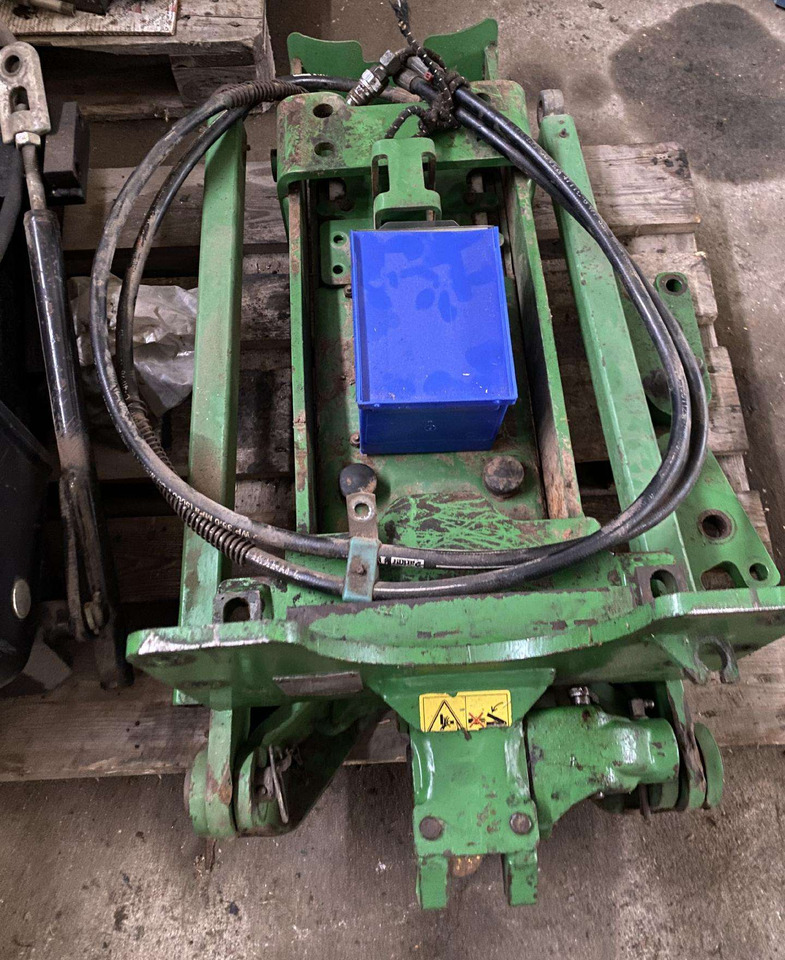 Valtra JOHN DEERE - Süspansiyon - Tarım araçları: fotoğraf 3 Valtra JOHN DEERE - Süspansiyon - Tarım araçları: fotoğraf 3