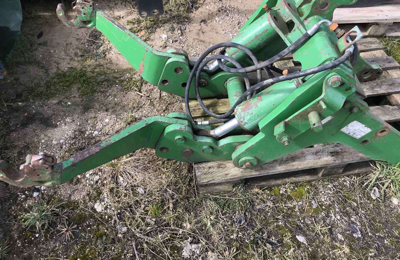 Valtra JOHN DEERE - Süspansiyon - Tarım araçları: fotoğraf 4 Valtra JOHN DEERE - Süspansiyon - Tarım araçları: fotoğraf 4
