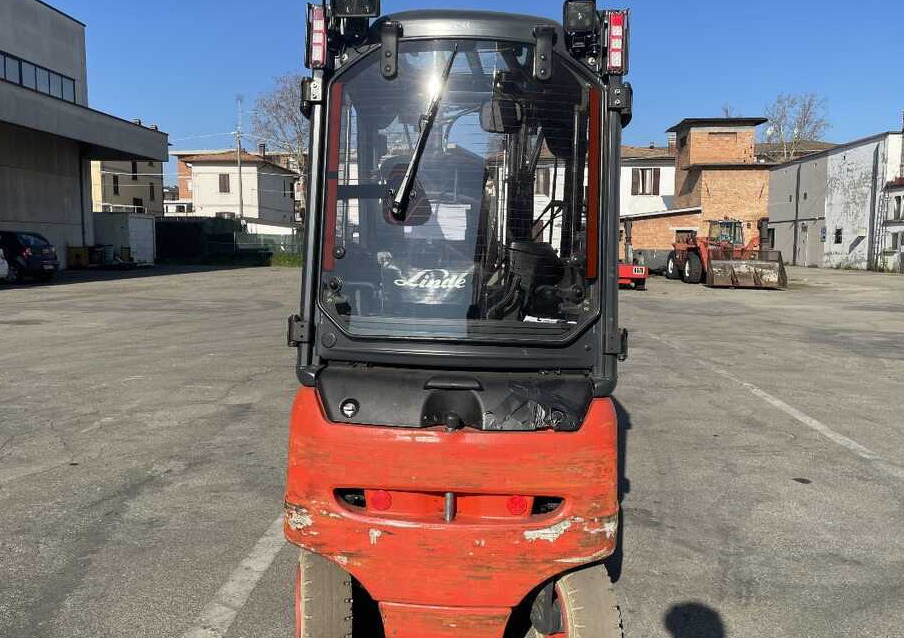 Linde E 20 PH - Elektrikli forklift: fotoğraf 3 Linde E 20 PH - Elektrikli forklift: fotoğraf 3
