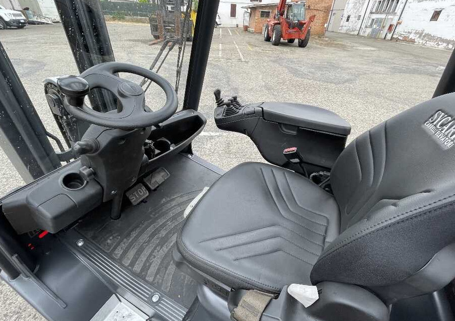 Linde H 25 D-02 - Dizel forklift: fotoğraf 4 Linde H 25 D-02 - Dizel forklift: fotoğraf 4