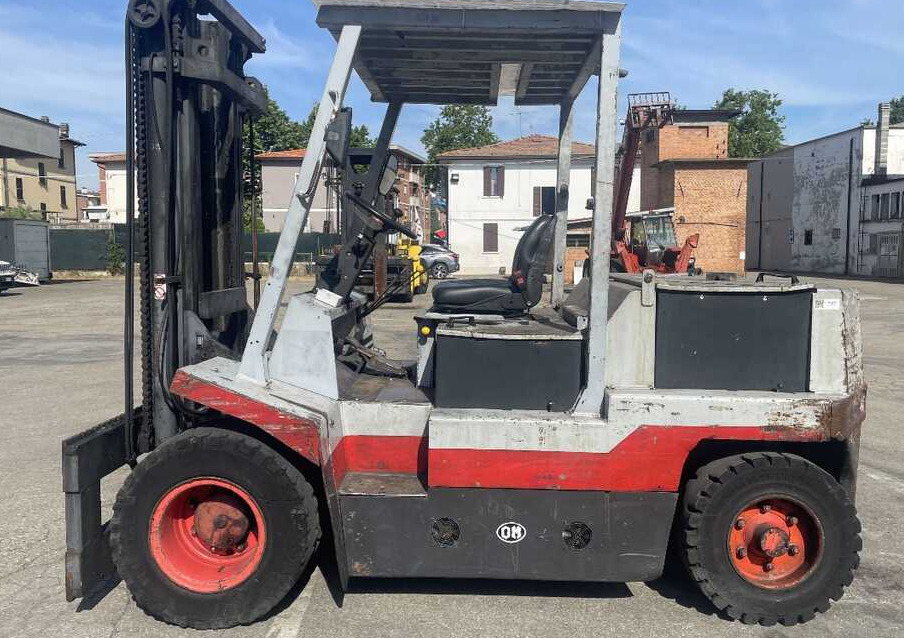 OM E 80 N - Elektrikli forklift: fotoğraf 2 OM E 80 N - Elektrikli forklift: fotoğraf 2