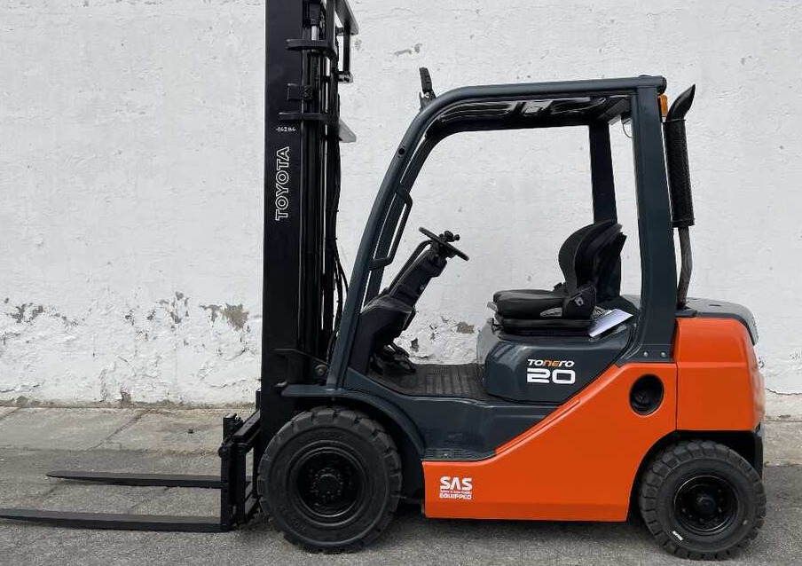 Toyota 02-8 FDF 20 - Dizel forklift: fotoğraf 3 Toyota 02-8 FDF 20 - Dizel forklift: fotoğraf 3