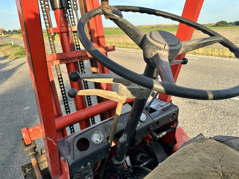 Clark DCY 40 - Dizel forklift: fotoğraf 4 Clark DCY 40 - Dizel forklift: fotoğraf 4