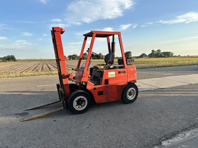 Clark DCY 40 - Dizel forklift: fotoğraf 1 Clark DCY 40 - Dizel forklift: fotoğraf 1