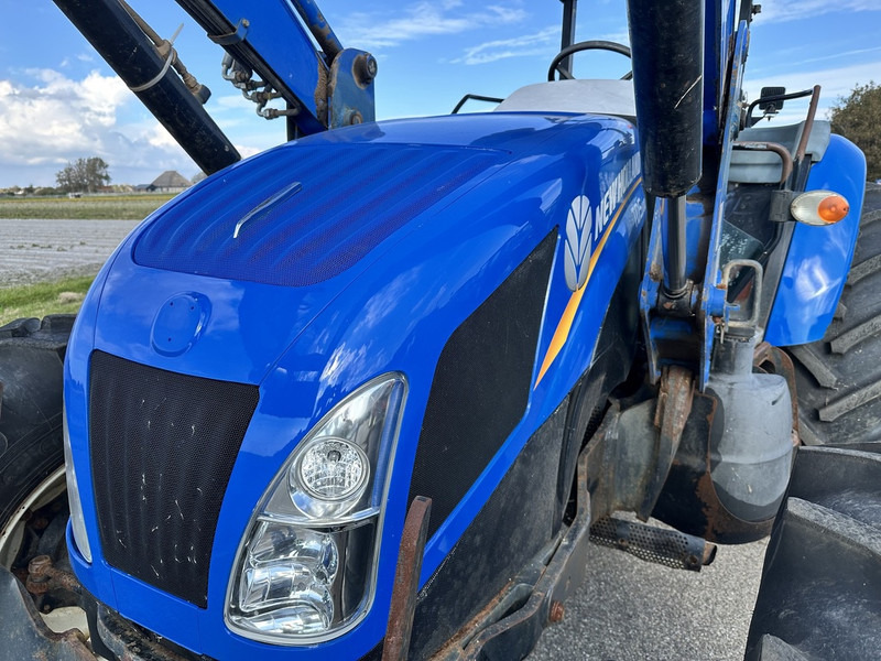 New Holland TD5.100 - Traktör: fotoğraf 2 New Holland TD5.100 - Traktör: fotoğraf 2