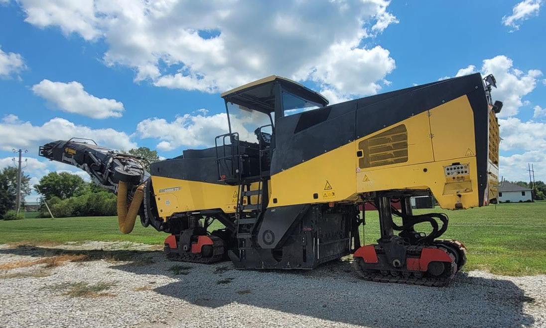 Bomag BM 2000/75 - Asfalt freze: fotoğraf 1 Bomag BM 2000/75 - Asfalt freze: fotoğraf 1