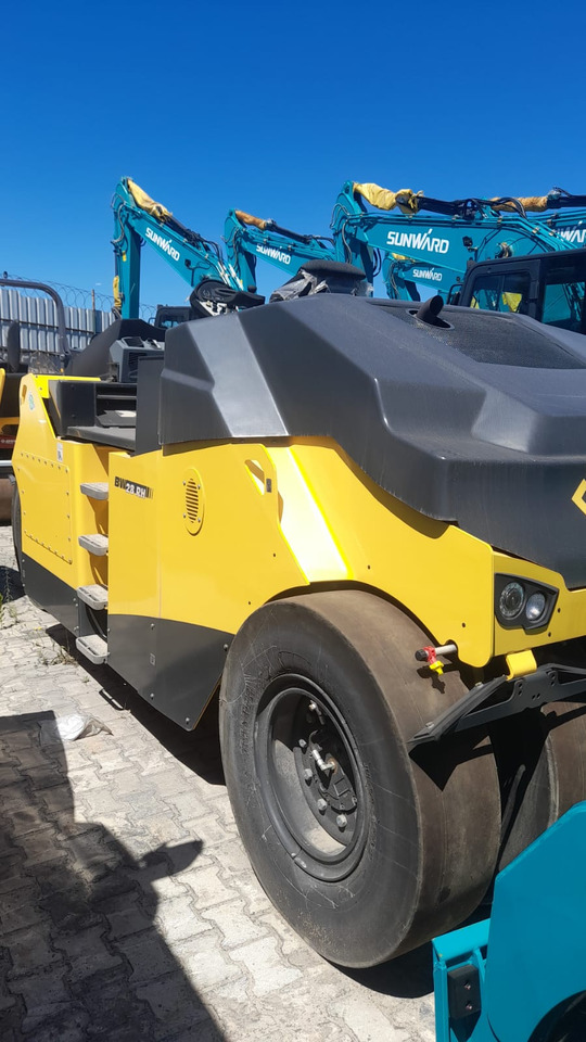 Bomag BW 28 RH - Silindir makinesi: fotoğraf 2 Bomag BW 28 RH - Silindir makinesi: fotoğraf 2