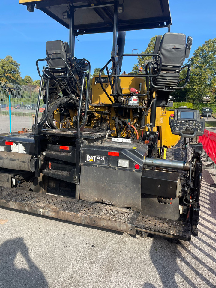 Caterpillar AP 555 F - Asfalt serici: fotoğraf 4 Caterpillar AP 555 F - Asfalt serici: fotoğraf 4