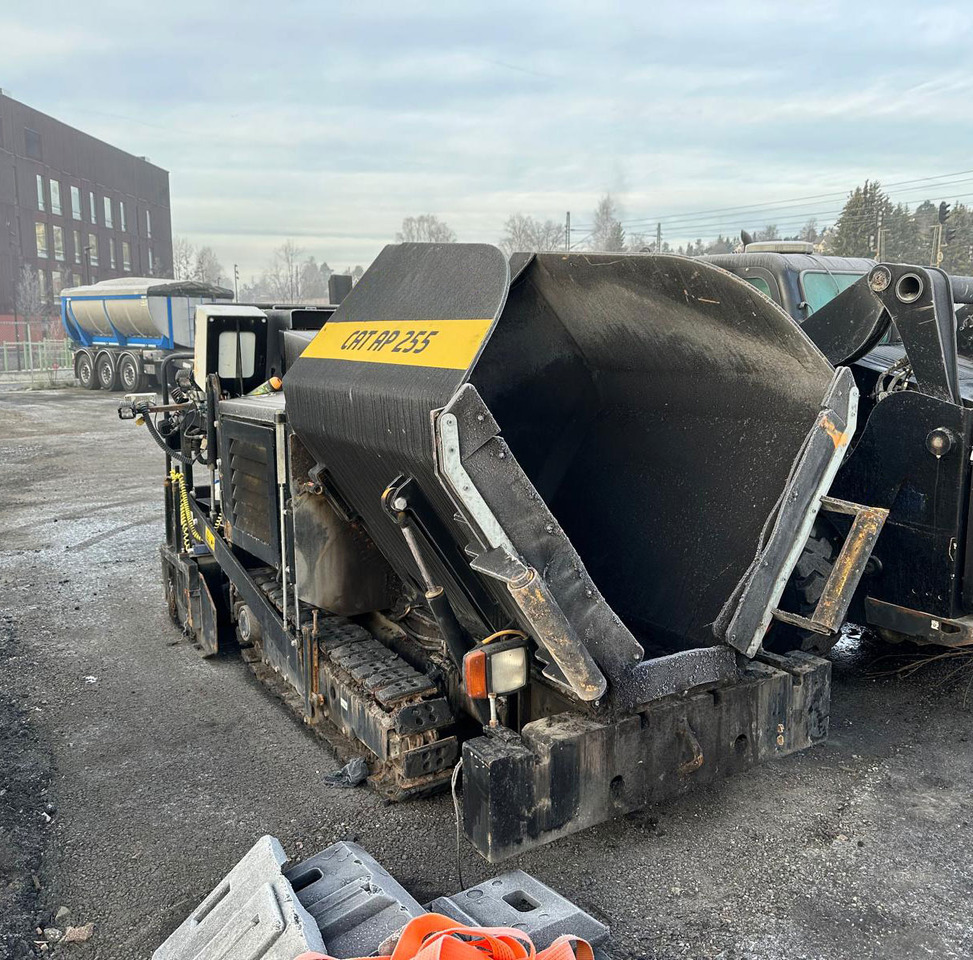 Caterpillar AP255 - Asfalt serici: fotoğraf 4 Caterpillar AP255 - Asfalt serici: fotoğraf 4