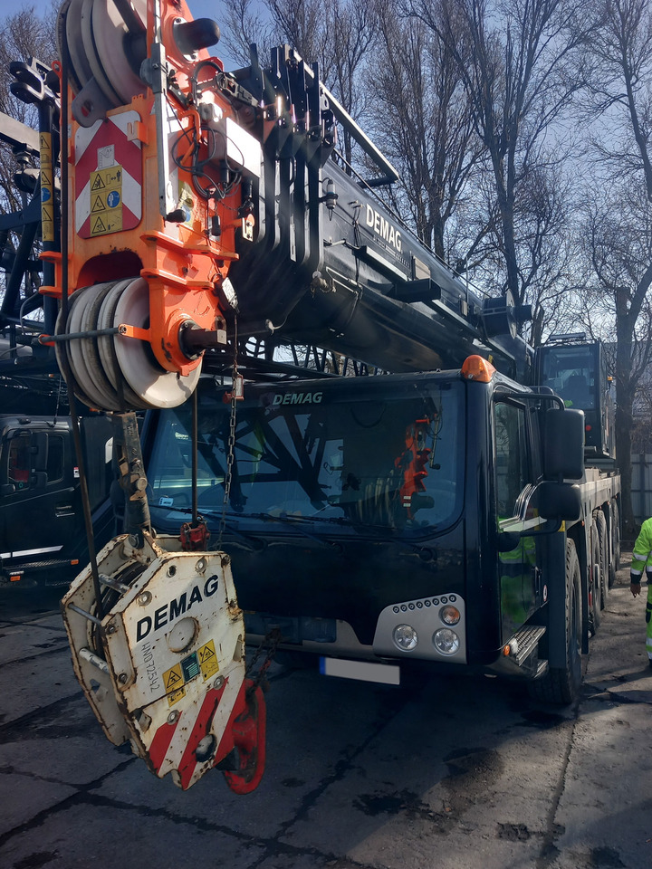 Demag AC130-5 - Mobil vinç: fotoğraf 1 Demag AC130-5 - Mobil vinç: fotoğraf 1