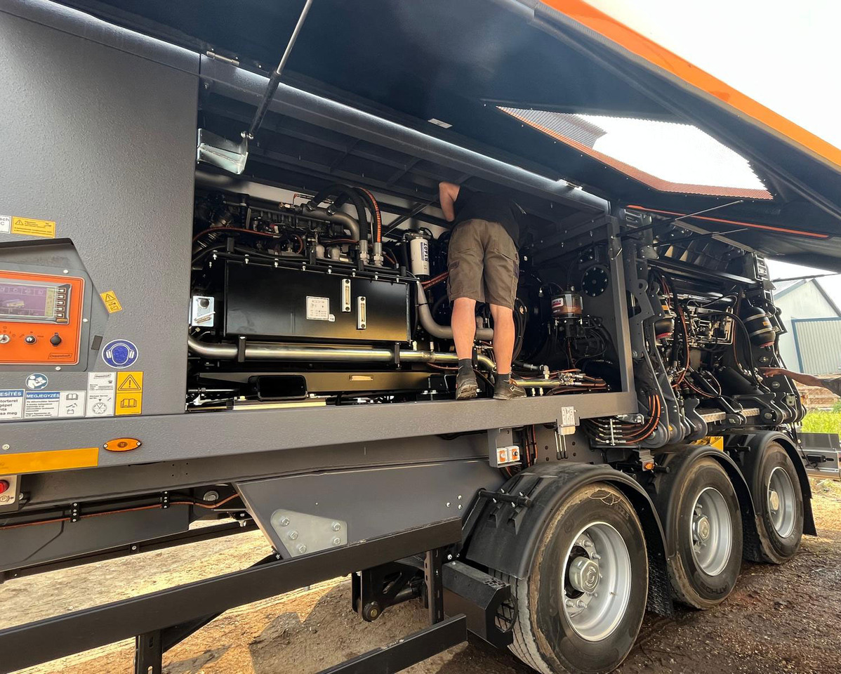 Doppstadt Inventhor 6 - Endüstriyel parçalayıcı: fotoğraf 5 Doppstadt Inventhor 6 - Endüstriyel parçalayıcı: fotoğraf 5