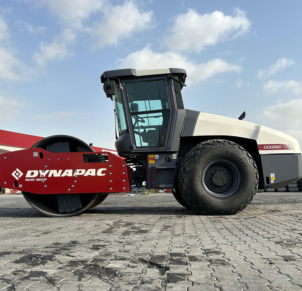 Dynapac CA3500D - Kompaktör: fotoğraf 1 Dynapac CA3500D - Kompaktör: fotoğraf 1
