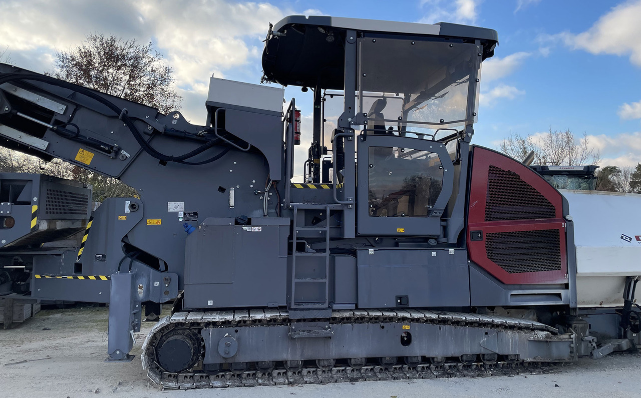 Dynapac MF2500CS - Asfalt serici: fotoğraf 3 Dynapac MF2500CS - Asfalt serici: fotoğraf 3