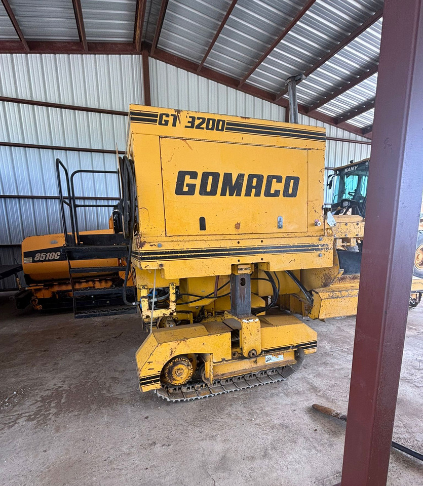 Gomaco GT-3200 - Asfalt serici: fotoğraf 3 Gomaco GT-3200 - Asfalt serici: fotoğraf 3