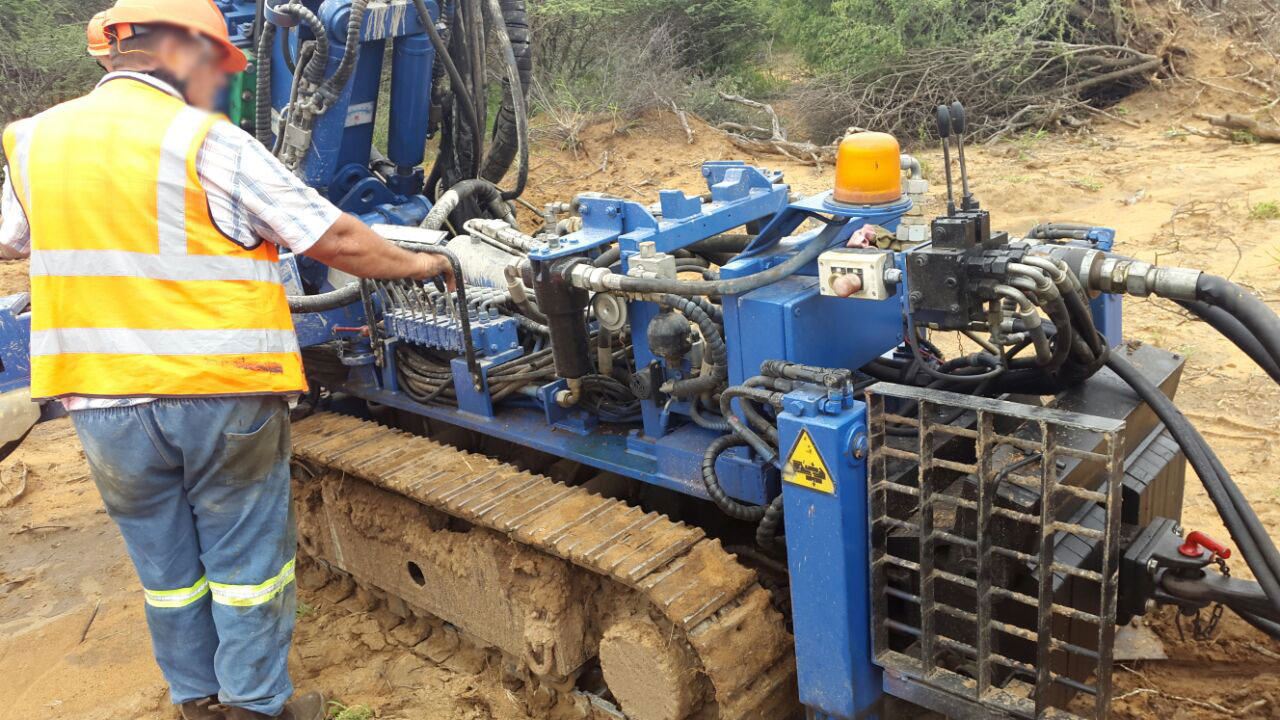 Hutte HBR 203 - Burgu makinesi: fotoğraf 3 Hutte HBR 203 - Burgu makinesi: fotoğraf 3