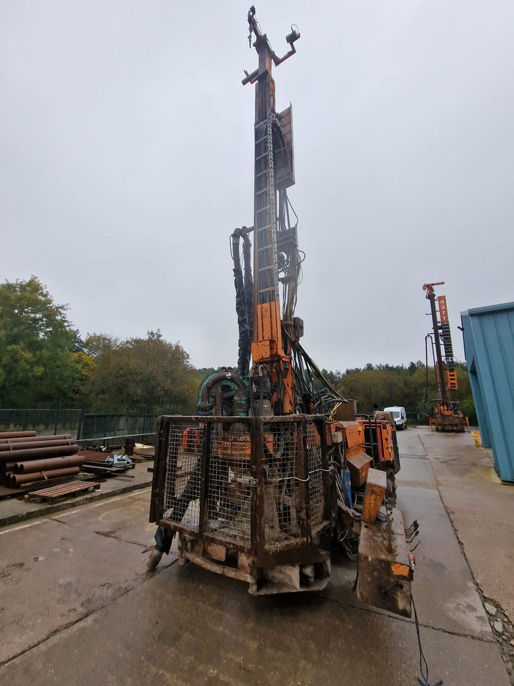 Hutte HBR 205 - Kazık çakma makinası: fotoğraf 4 Hutte HBR 205 - Kazık çakma makinası: fotoğraf 4