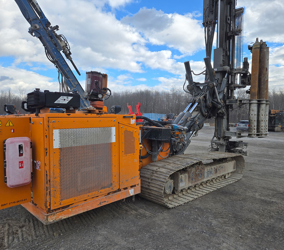 Hutte HBR 610 - Kazık çakma makinası: fotoğraf 3 Hutte HBR 610 - Kazık çakma makinası: fotoğraf 3