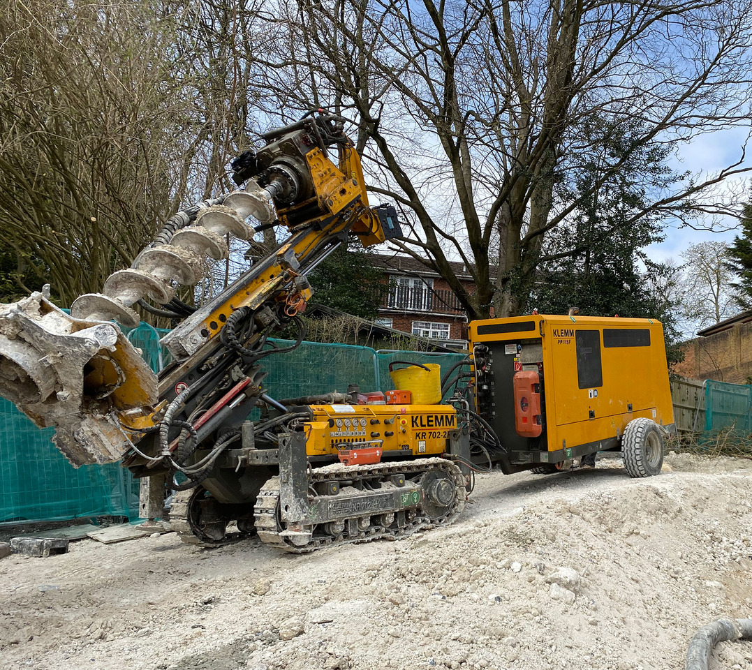 Klemm KR 702-2R - Kazık çakma makinası: fotoğraf 3 Klemm KR 702-2R - Kazık çakma makinası: fotoğraf 3