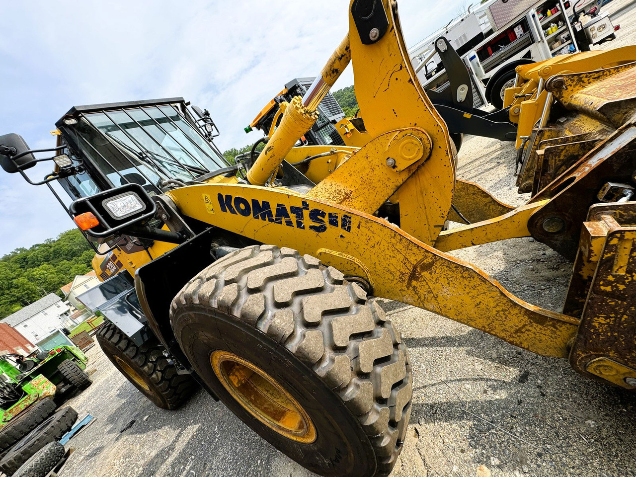 Komatsu WA320-8 - Tekerlekli yükleyici: fotoğraf 4 Komatsu WA320-8 - Tekerlekli yükleyici: fotoğraf 4