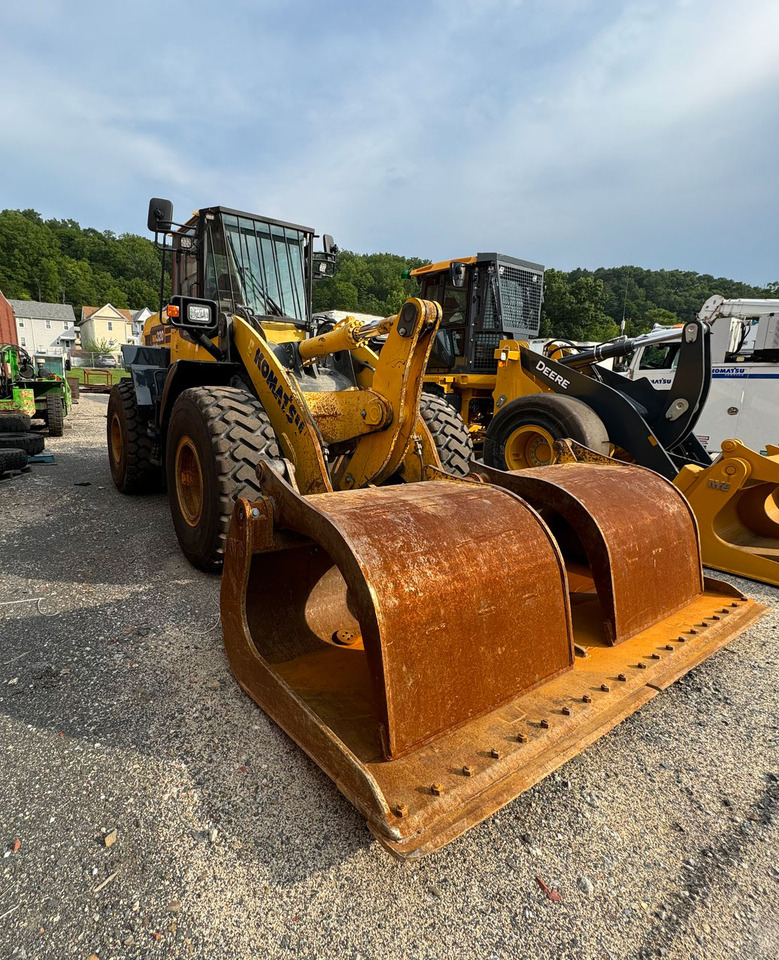Komatsu WA320-8 - Tekerlekli yükleyici: fotoğraf 3 Komatsu WA320-8 - Tekerlekli yükleyici: fotoğraf 3