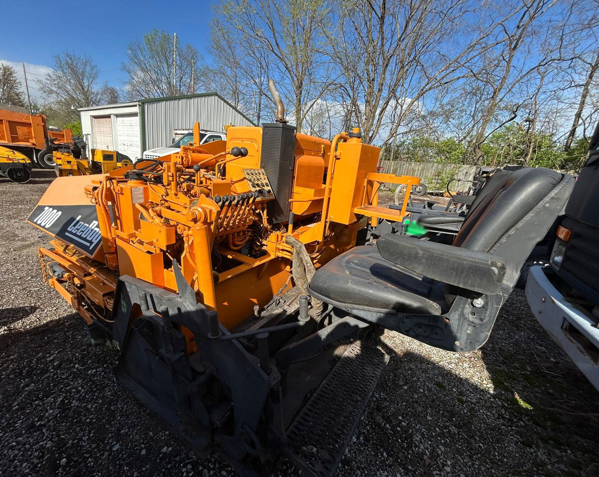 Leeboy 7000 - Asfalt serici: fotoğraf 4 Leeboy 7000 - Asfalt serici: fotoğraf 4