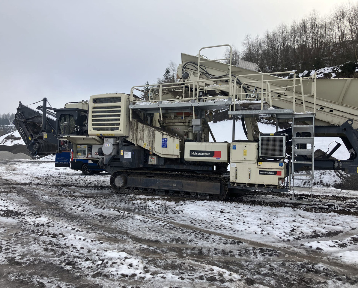 Metso LT300 HP - Konik kırıcı: fotoğraf 4 Metso LT300 HP - Konik kırıcı: fotoğraf 4
