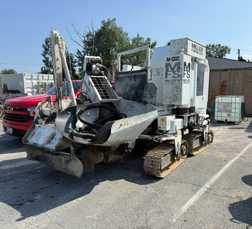 Miller Formless M-1000 - Asfalt serici: fotoğraf 5 Miller Formless M-1000 - Asfalt serici: fotoğraf 5