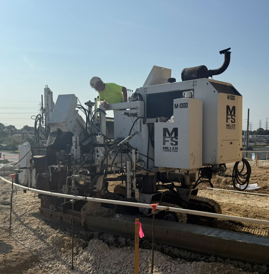 Miller Formless M-1000 - Asfalt serici: fotoğraf 4 Miller Formless M-1000 - Asfalt serici: fotoğraf 4